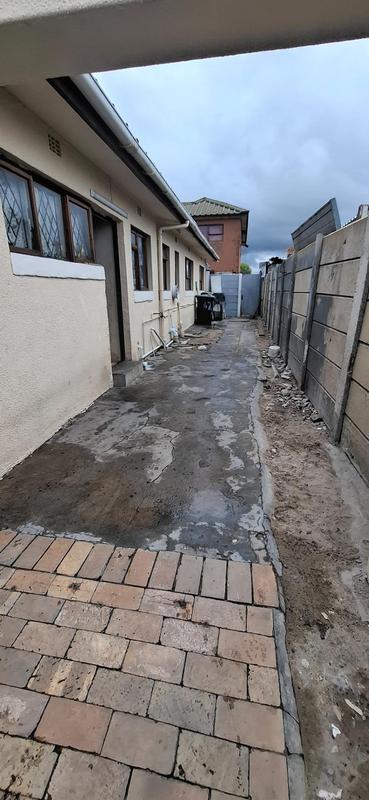 6 Bedroom Property for Sale in Ravensmead Western Cape